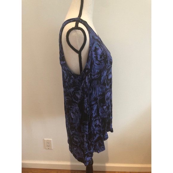 Ellen Tracy Floral Sleeveless Top - Picture 4 of 6